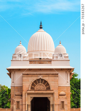 Ramakrishna Mission building, New Delhi 70383267