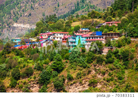 Himalaya mountains panoramic landscape, India Himalaya mountains panoramic landscape, India 70383311