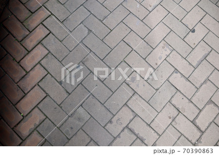 歩道 古い パターン 70390863