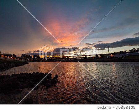 Sunset view of the beautiful First MacArthur Bridge 70393109