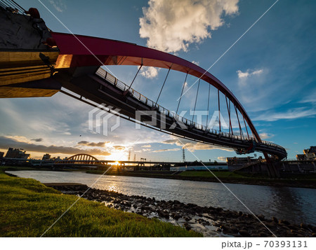 Afternoon view of the beautiful Rainbow Bridge 70393131