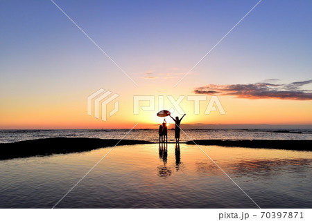 天神崎の夕日 天神崎の夕日 70397871