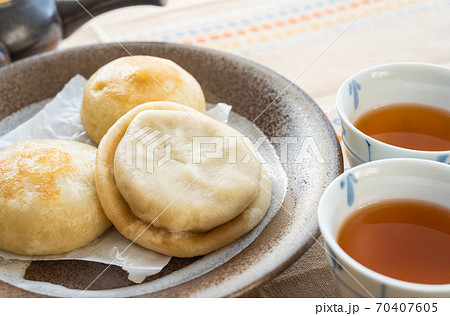 信州名物 おやき 信州名物 おやき 70407605