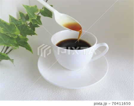 むせやすい方でも飲みやすくなる介護食　とろみのついたコーヒー　 70411650