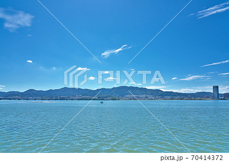 【琵琶湖の湖畔】 撮影場所:滋賀県草津市矢橋町矢橋 帰帆島 【琵琶湖の湖畔】 撮影場所:滋賀県草津市矢橋町矢橋 帰帆島 70414372