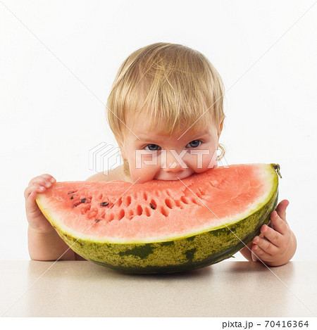 cute little girl cute little girl 70416364