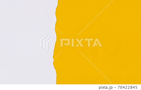 Yellow Art paper of overlapping and tearing. 70422845