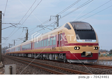 旧国鉄特急色を纏い常磐線を疾走するE653系_2019/2/23撮影 70424461