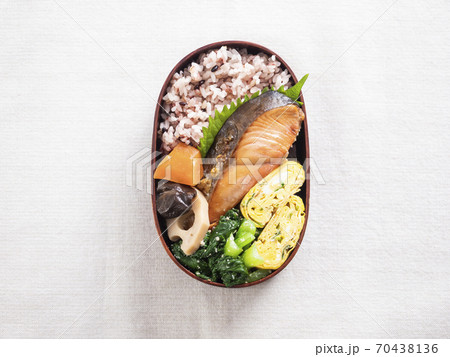 お弁当 曲げわっぱ 雑穀米 お弁当 曲げわっぱ 雑穀米 70438136