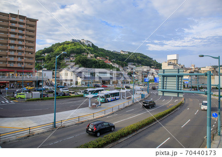 夕方の尾道駅 70440173
