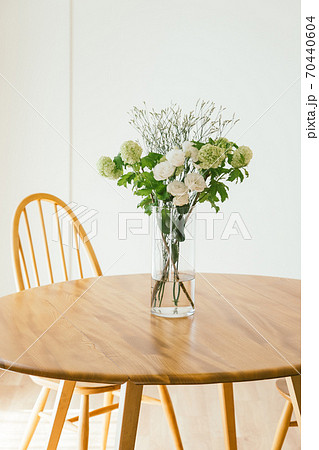 テーブルの花 テーブルの花 70440604