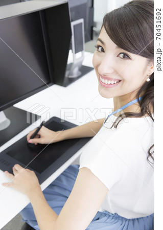 webデザイナー webデザイナー 70451692