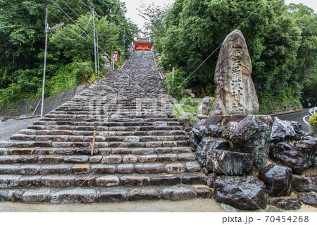 伊佐爾波神社の長い階段 伊佐爾波神社の長い階段 70454268