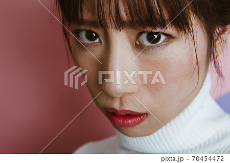 怒る女性の写真素材