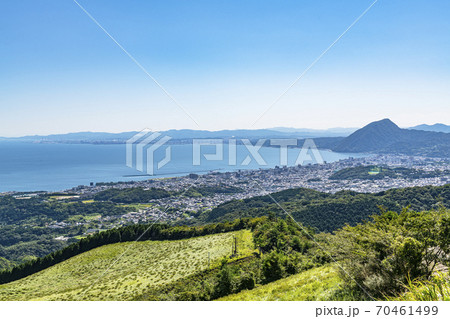 大分県別府市　十文字原展望台から見る別府の街並み 70461499