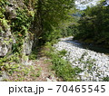トレッキング湯沢Ⅰ　川沿いの道 70465545