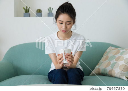 女性 女の人 女 70467850