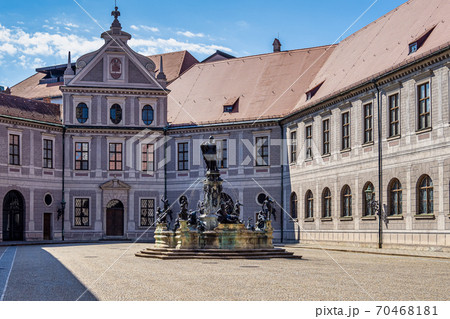 The bronze Wittelsbach Fountain in the Residenz Palace in Munich, Germany 70468181