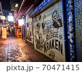 韓国の夜の街 70471415