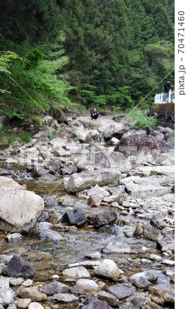 夏の思い出、川遊び 夏の思い出、川遊び 70471460