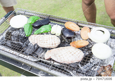 バーベキュー バーベキュー 70471606