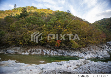 雪岳山 ベクダム谷 風景 70474507