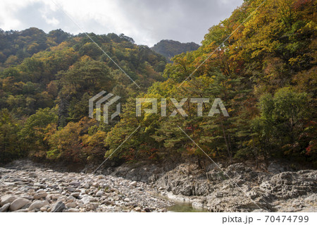 雪岳山 山 ベクダム谷 70474799