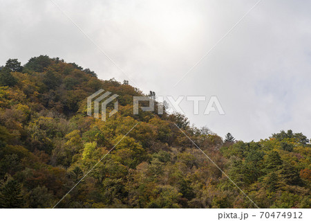 雪岳山 山 紅葉 70474912