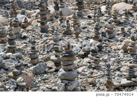 麟蹄郡 ベクダム谷 岩 70474914