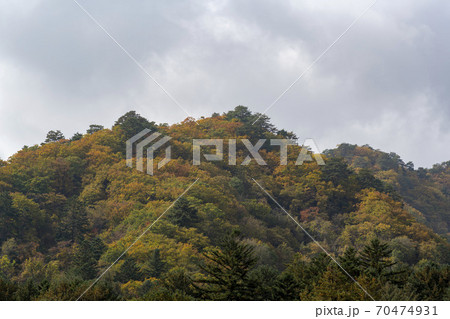 雪岳山 山 紅葉 70474931
