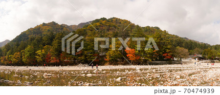 雪岳山 ベクダム谷 風景 70474939
