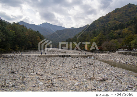 雪岳山 ベクダム谷 風景 70475066