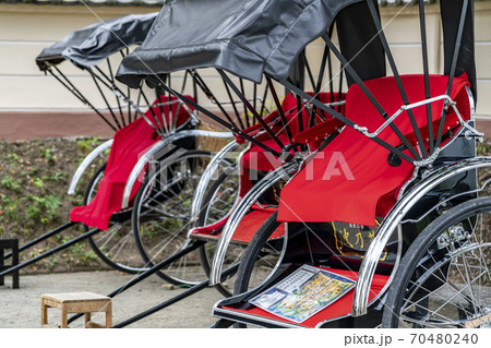 【神奈川県】鎌倉の風情ある人力車 70480240