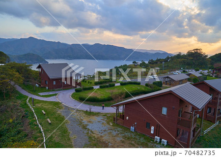 島根半島の最北端にあるマリンパーク多古鼻展望台からの夕景 島根半島の最北端にあるマリンパーク多古鼻展望台からの夕景 70482735