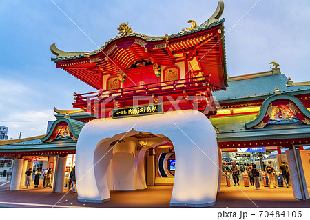 【神奈川県】リニューアルされた片瀬江ノ島駅のライトアップ 【神奈川県】リニューアルされた片瀬江ノ島駅のライトアップ 70484106