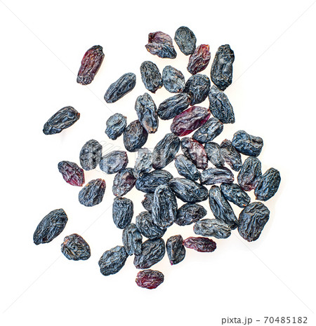 raisins with clipping path raisins with clipping path 70485182