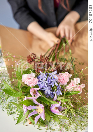 Bouquet 006, step by step installation of flowers in a vase. Flowers bunch, set for home. Fresh cut flowers for decoration home. European floral shop. Delivery fresh cut flower. Bouquet 006, step by step installation of flowers in a vase. Flowers bunch, set for home. Fresh cut flowers for decoration home. European floral shop. Delivery fresh cut flower. 70487283