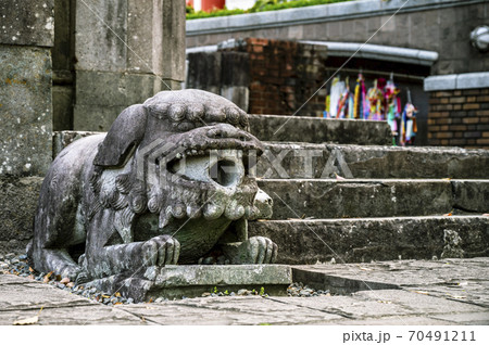 浦上天主堂遺壁の獅子の写真素材 [70491211] - PIXTA