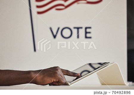 Voting on the computer Voting on the computer 70492896