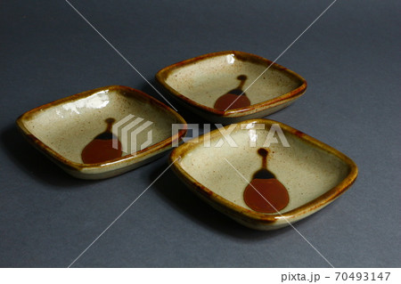 益子焼 鉄絵 果実文 小皿 骨董品 70493147