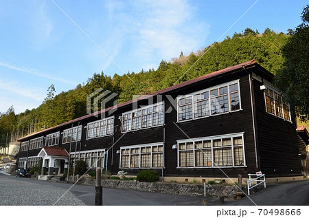美濃白川見知食作館 (木造校舎) 美濃白川見知食作館 (木造校舎) 70498666