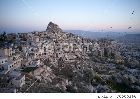 Panoramic view of Goreme town in Cappadocia. 70500366