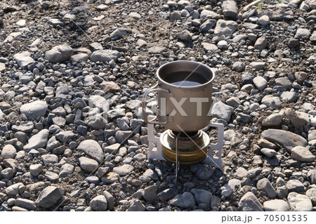 アルコールストーブ とコッヘル 70501535