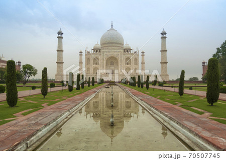 インド アグラ 世界遺産 タージ・マハル / Taj Mahal, Agra, India 70507745
