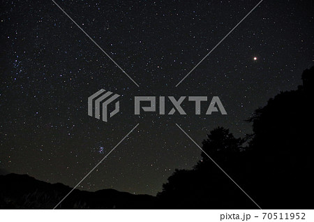 火星と昴　東の夜空 70511952
