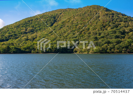 県立赤城公園 赤城大沼 地蔵岳 初秋の風景 県立赤城公園 赤城大沼 地蔵岳 初秋の風景 70514437
