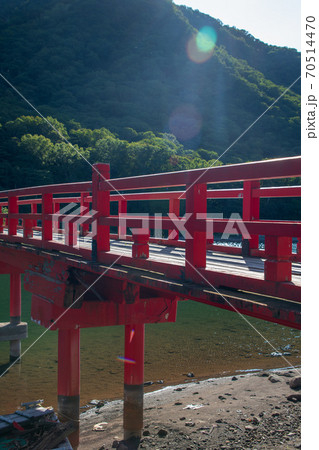 県立赤城公園　啄木鳥橋　赤城神社　初秋の風景 70514470