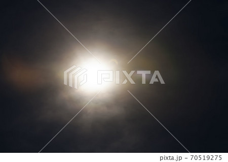 the sun shining in the sky the sun shining in the sky 70519275