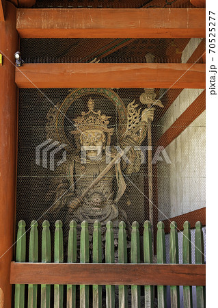 東大寺 中門 持国天 奈良県奈良市 東大寺 中門 持国天 奈良県奈良市 70525277