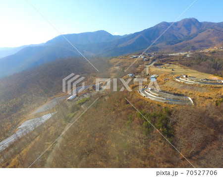 甲府盆地〜ドローンで空撮(ほったらかし温泉 近郊/山梨県山梨市) 甲府盆地〜ドローンで空撮(ほったらかし温泉 近郊/山梨県山梨市) 70527706